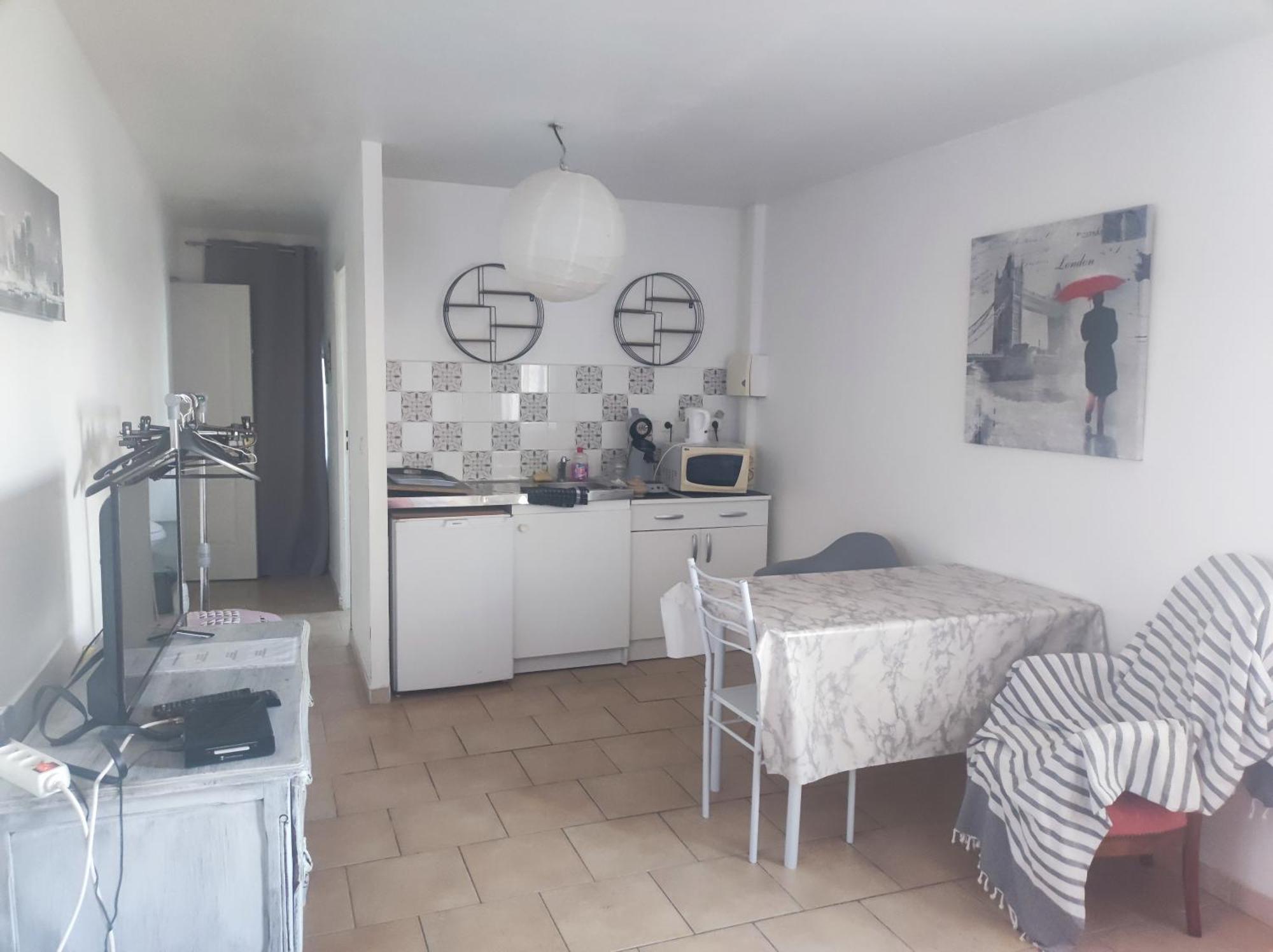 Ingrid Mary Apartment นีมส์ ห้อง รูปภาพ
